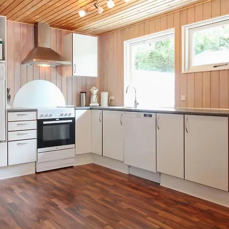 Holiday Katalina - 1-5km From The Sea In Western Jutland By Interhome *
